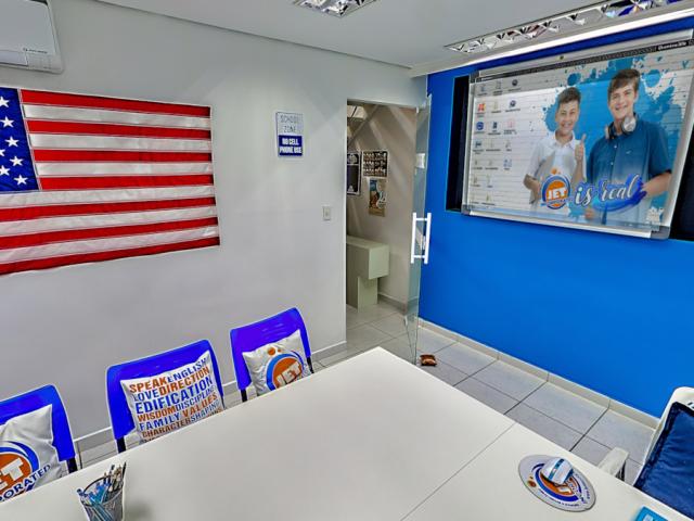 JET IDIOMAS (Un. Monte Sião)